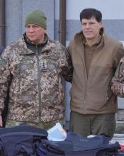 Американські партнери з Ukraine Focus на чолі з Броком Бірманом передали військове спорядження Американські партнери з Ukraine Focus на чолі з Броком Бірманом передали військове спорядження