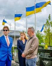 Сьогодні з візитом у Бучі — Надзвичайний і Повноважний Посол Італійської Республіки в Україні пан Карло Формоза разом із дружиною пані Монікою Бартолі Сьогодні з візитом у Бучі — Надзвичайний і Повноважний Посол Італійської Республіки в Україні пан Карло Формоза разом із дружиною пані Монікою Бартолі