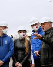 Стале управління відходами: у Бучі відкрили інноваційний майданчик для переробки будівельних відходів, що накопичились внаслідок руйнувань росіянами під час окупації