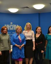 КРАЩІ ІНІЦІАТИВИ ЖІНОК УКРАЇНИ ДЛЯ ЕКОНОМІЧНОГО РОЗВИТКУ МІСЦЕВИХ ГРОМАД КРАЩІ ІНІЦІАТИВИ ЖІНОК УКРАЇНИ ДЛЯ ЕКОНОМІЧНОГО РОЗВИТКУ МІСЦЕВИХ ГРОМАД