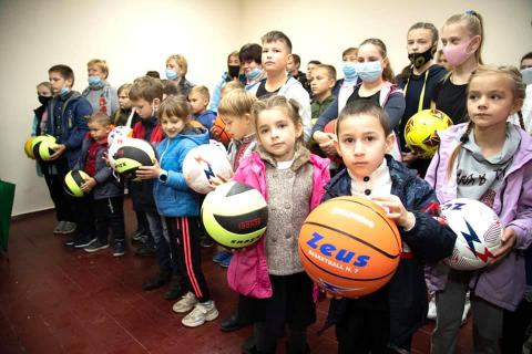 Щасливі очі дітей розкажуть про все Щасливі очі дітей розкажуть про все