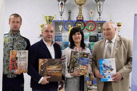 У Гуманітарному інституті відкрито олімпійський куточок