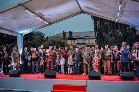 Незалежності присвячується Незалежності присвячується