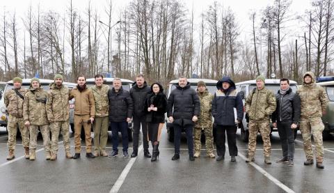 Із Бучі- на передову Із Бучі- на передову