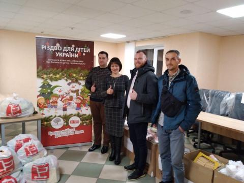 Різдвяні гостинці від благодійників