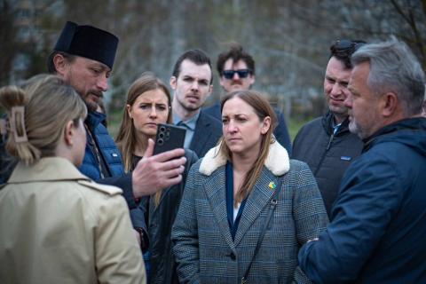 Представники апарату членів Конгресу США та Центру стратегічних і міжнародних досліджень (CSIS) відвідали Бучу, аби на власні очі побачити свідчення російських воєнних злочинів