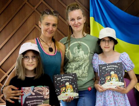 День поезії та натхнення: у Бучі відбулася тепла творча зустріч із поетесою Людмилою Горовою День поезії та натхнення: у Бучі відбулася тепла творча зустріч із поетесою Людмилою Горовою