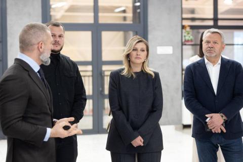 Бучу відвідала перша леді України Олена Зеленська. У межах ініціативи «Без бар’єрів» вона завітала до Академії спорту, щоб побачити, як у нашій громаді розвивається ветеранський спорт і створюється безбар’єрний простір для кожного Бучу відвідала перша леді України Олена Зеленська. У межах ініціативи «Без бар’єрів» вона завітала до Академії спорту, щоб побачити, як у нашій громаді розвивається ветеранський спорт і створюється безбар’єрний простір для кожного