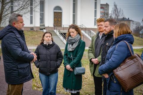 Представники посольства Великої Британії в Україні відвідали Бучу