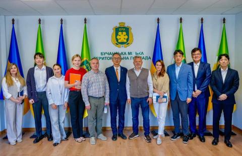 Бучу відвідала делегація з Корейської Республіки