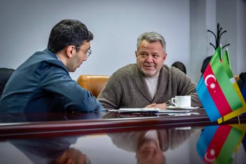 Бучанська громада приваблює іноземних інвесторів. У Бучі відбулася зустріч із головою ради представників Українсько-Азербайджанської Бізнес Асоціації Джалалом Гусейновим Бучанська громада приваблює іноземних інвесторів. У Бучі відбулася зустріч із головою ради представників Українсько-Азербайджанської Бізнес Асоціації Джалалом Гусейновим