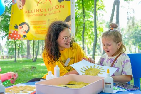 Простір підтримки: у Бучі відбувся інклюзивний захід для дітей і батьків