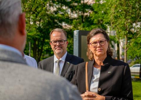 До Бучі завітала делегація з Німеччини на чолі з Президенткою Баварського Ландтагу Ільзе Айгнер