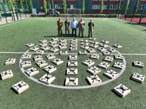 Бучанська громада передала 60 дронів-камікадзе для трьох бригад: 114-та окрема бригада територіальної оборони, 3-тя окрема танкова бригада та 1-ша бригада оперативного призначення НГУ.