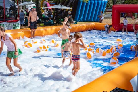 Останній день літа у Бучі перетворився на справжнє свято для всієї родини: у міському парку відбувся захоплюючий «Мамазліт» Останній день літа у Бучі перетворився на справжнє свято для всієї родини: у міському парку відбувся захоплюючий «Мамазліт»