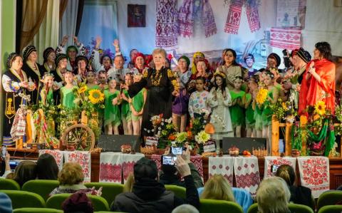 У Бучі відбувся весняний благодійний концерт «На посиденьки до Горислави» У Бучі відбувся весняний благодійний концерт «На посиденьки до Горислави»