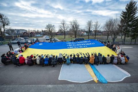 Від серця Карпат до Криму: Прапор Миру розпочав свою подорож Бучанською громадою Від серця Карпат до Криму: Прапор Миру розпочав свою подорож Бучанською громадою