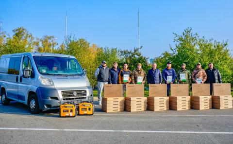36 старлінків, мікроавтобус Fiat і два генератори — чергова допомога від Бучанської громади для восьми підрозділів, у яких служать наші земляки 36 старлінків, мікроавтобус Fiat і два генератори — чергова допомога від Бучанської громади для восьми підрозділів, у яких служать наші земляки