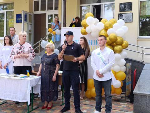 Відзнака за мужність: школяр з Ворзеля врятував людське життя Відзнака за мужність: школяр з Ворзеля врятував людське життя