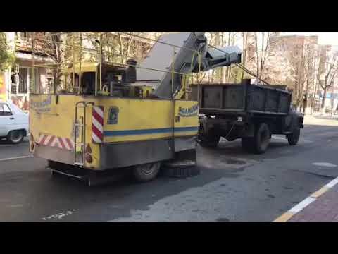 Вбудована мініатюра для Комунальники проводять дезінфекцію доріг і під&amp;#039;їздів