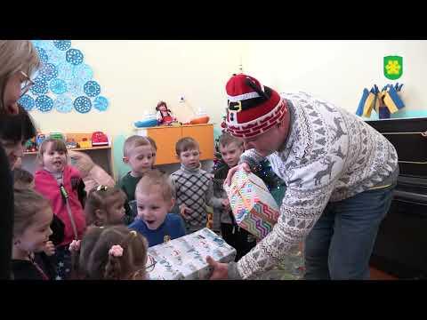 Вбудована мініатюра для Благодійники з фонду «Ukraine Relief» завітали до закладів освіти у Мироцькому та Гаврилівці