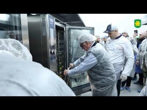 Вбудована мініатюра для Фабрика-кухня у Бучі: який вигляд має виробництво їжі для школярів?