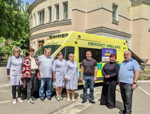 Сучасний реанімобіль передали медикам Бучі Сучасний реанімобіль передали медикам Бучі