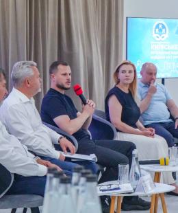 У Бучі відбулися загальні збори Київського регіонального відділення Асоціації міст України за участі голови Київської обласної військової адміністрації Миколи Калашника. У Бучі відбулися загальні збори Київського регіонального відділення Асоціації міст України за участі голови Київської обласної військової адміністрації Миколи Калашника.