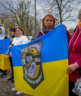 Стань голосом зниклих... У Бучі пройшла мирна акція «Голоси тиші».