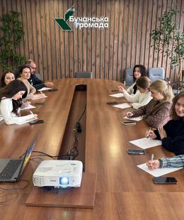 Треба жити: у Бучі долучилися до написання Всеукраїнського радіодиктанту національної єдності